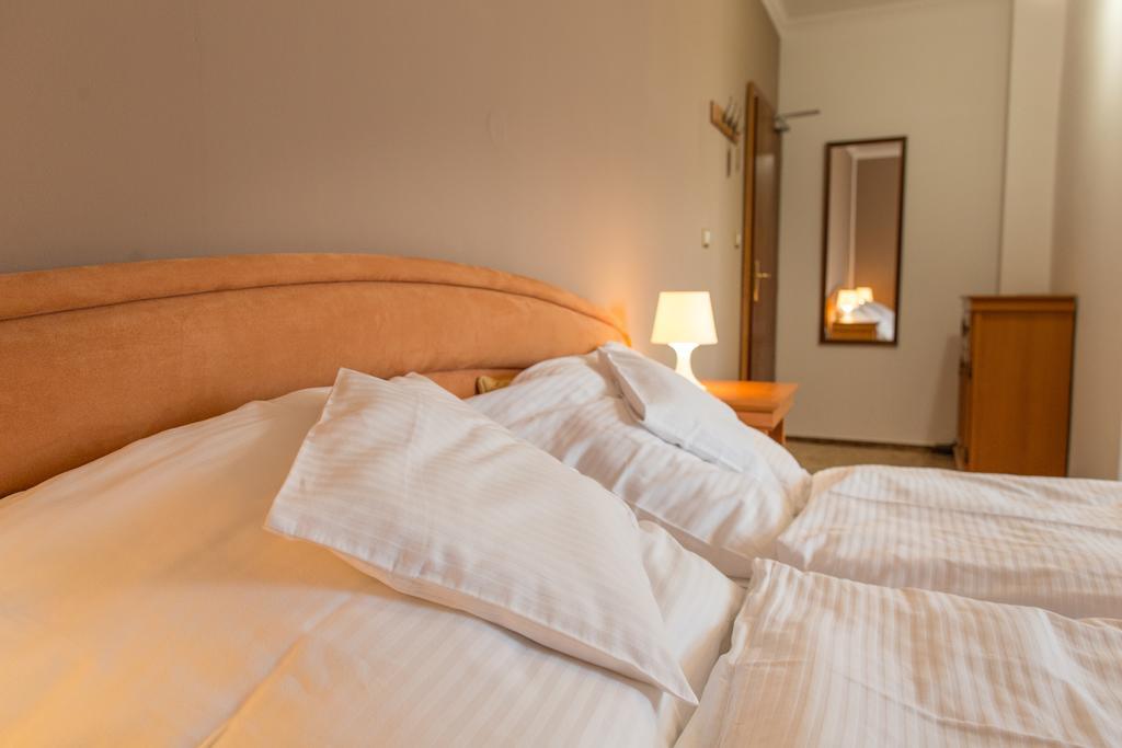 Hotel Grand زيلينا المظهر الخارجي الصورة