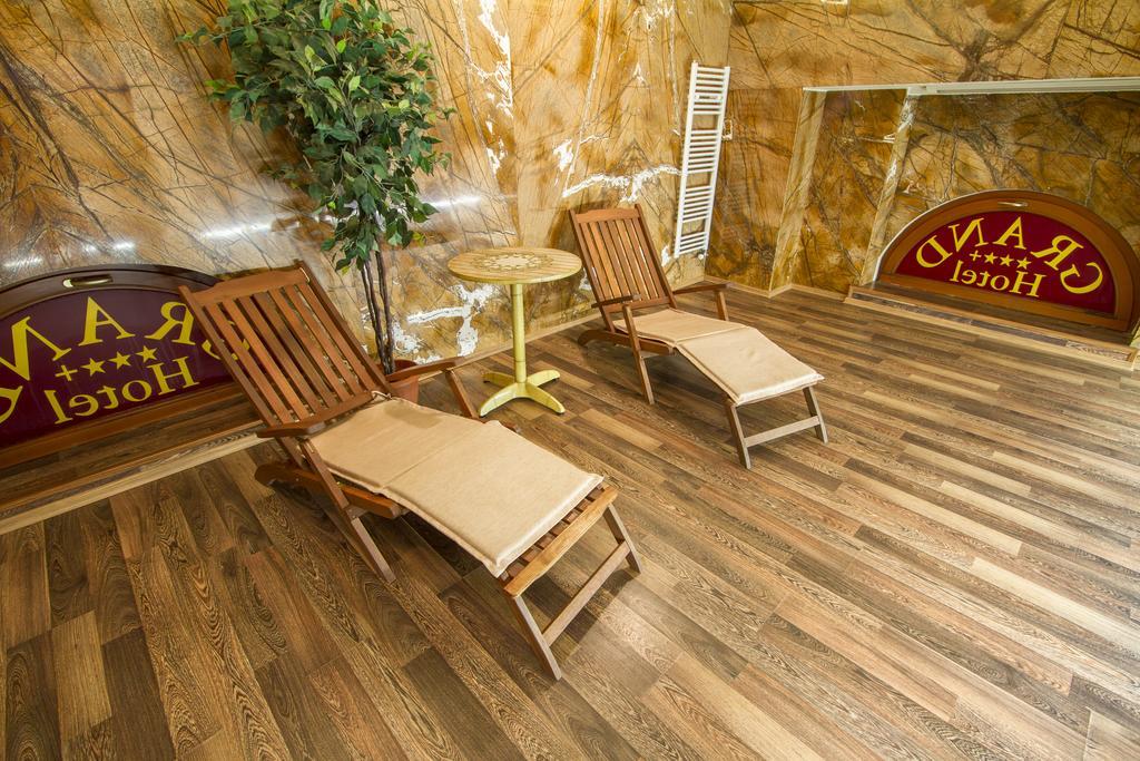 Hotel Grand زيلينا المظهر الخارجي الصورة