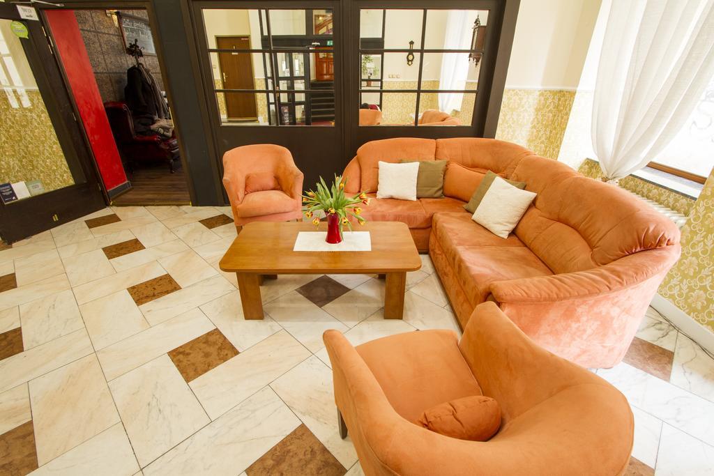Hotel Grand زيلينا المظهر الخارجي الصورة