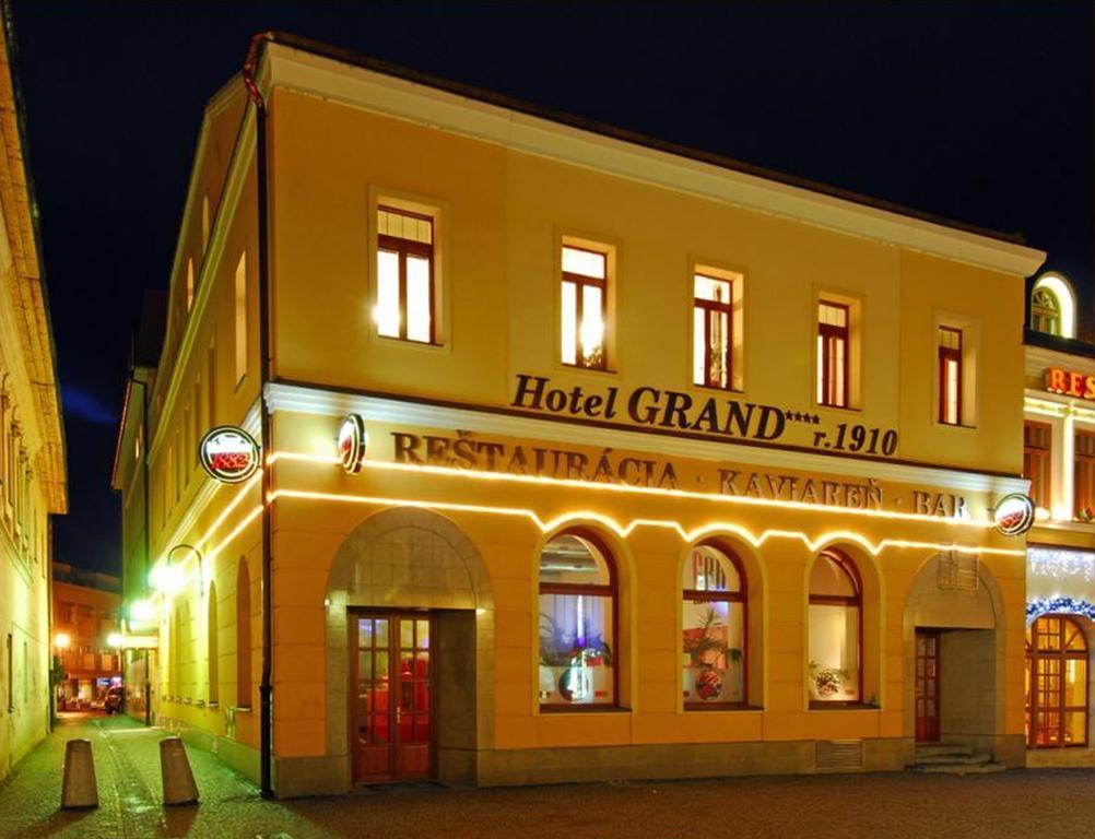 Hotel Grand زيلينا المظهر الخارجي الصورة